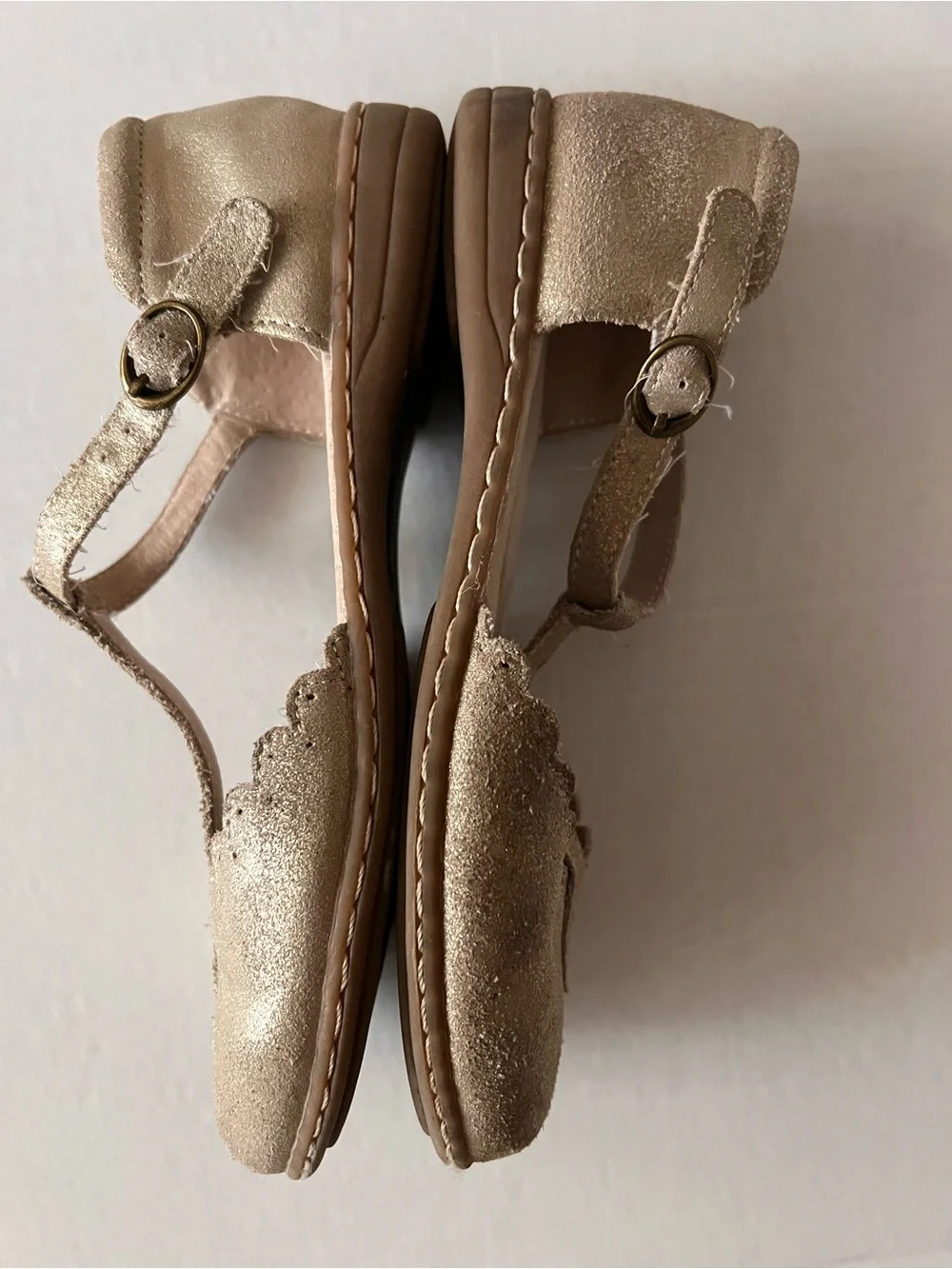 Livie & Luca Metallic Gold T‑Strap Scalloped Dress Shoes